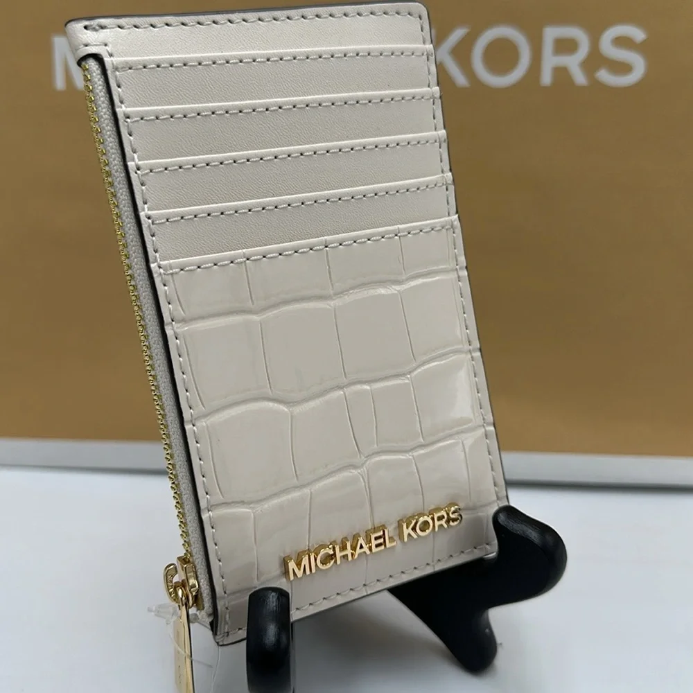 MICHAEL KORS JET SET TRAVEL MEDIUM TZ CARD CASE IN LIGHT CREAM